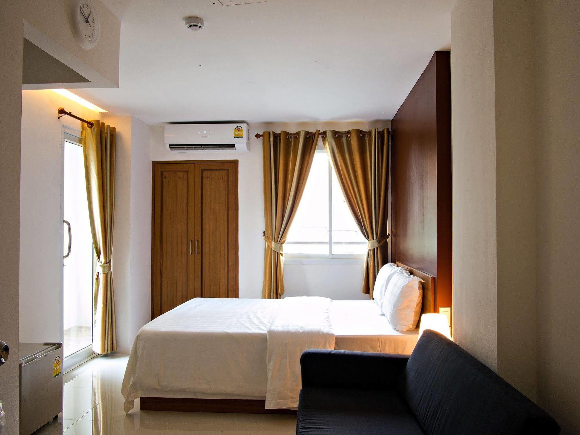Nrv Place Apart Hotel Бангкок Екстер'єр фото